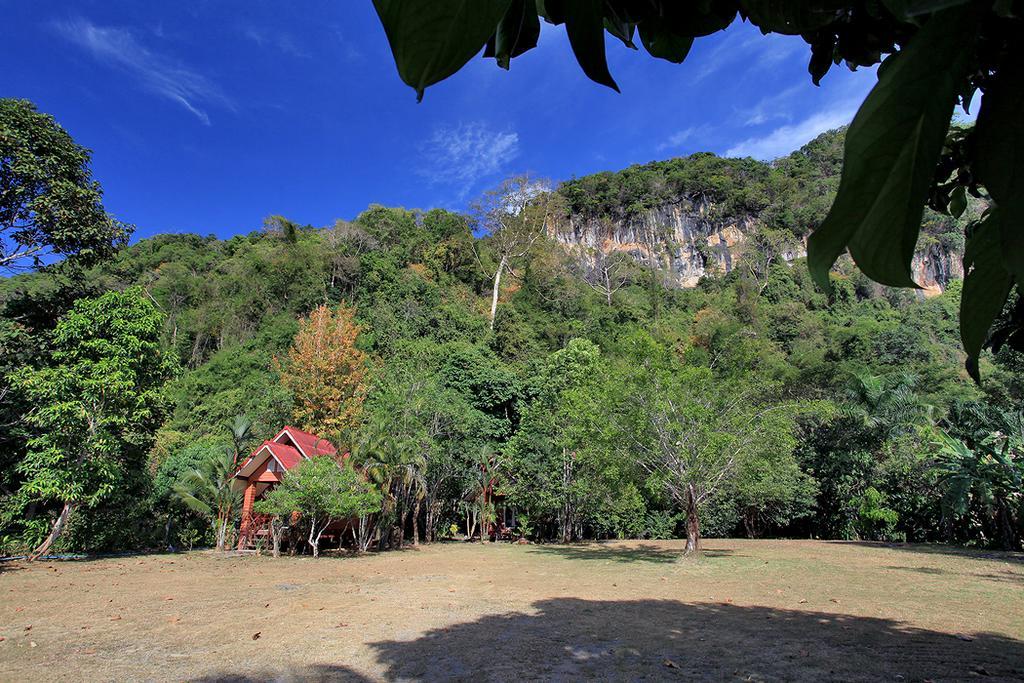 Langu Phupha Resort Satun Luaran gambar